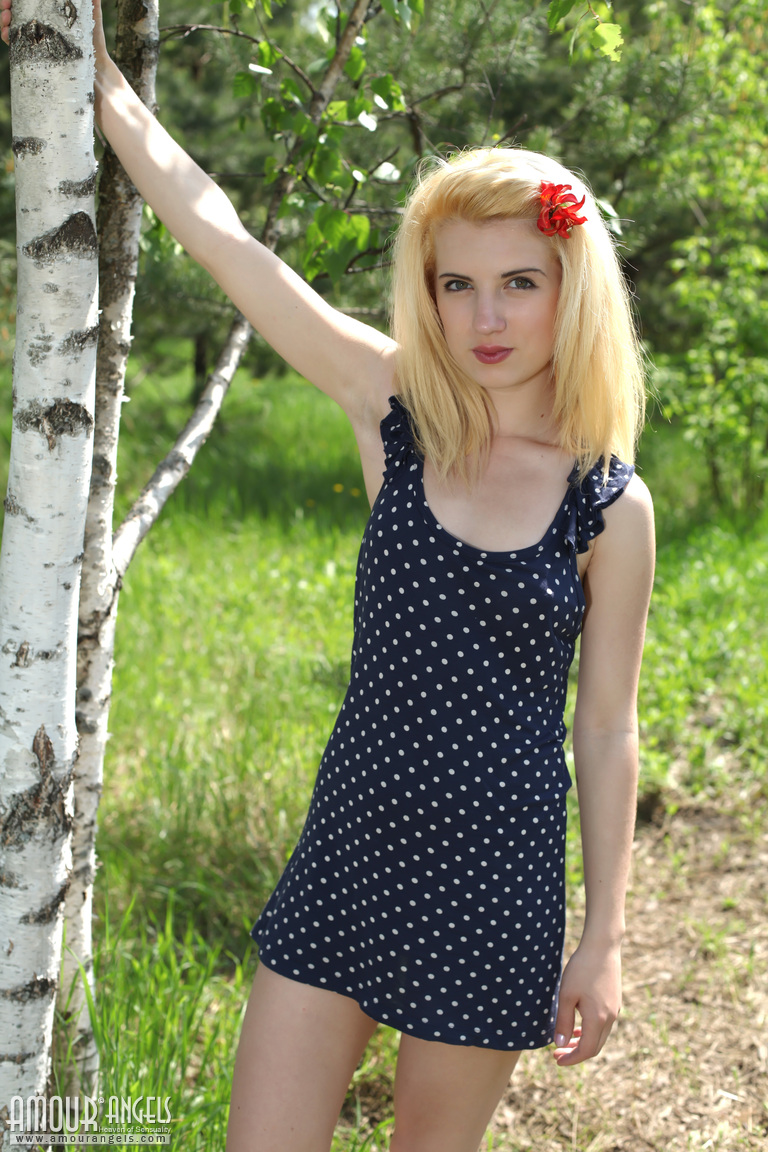 Adolescente en el bosque